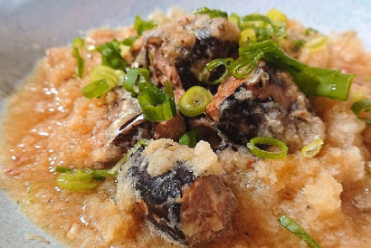 さんまの缶詰でおろし煮