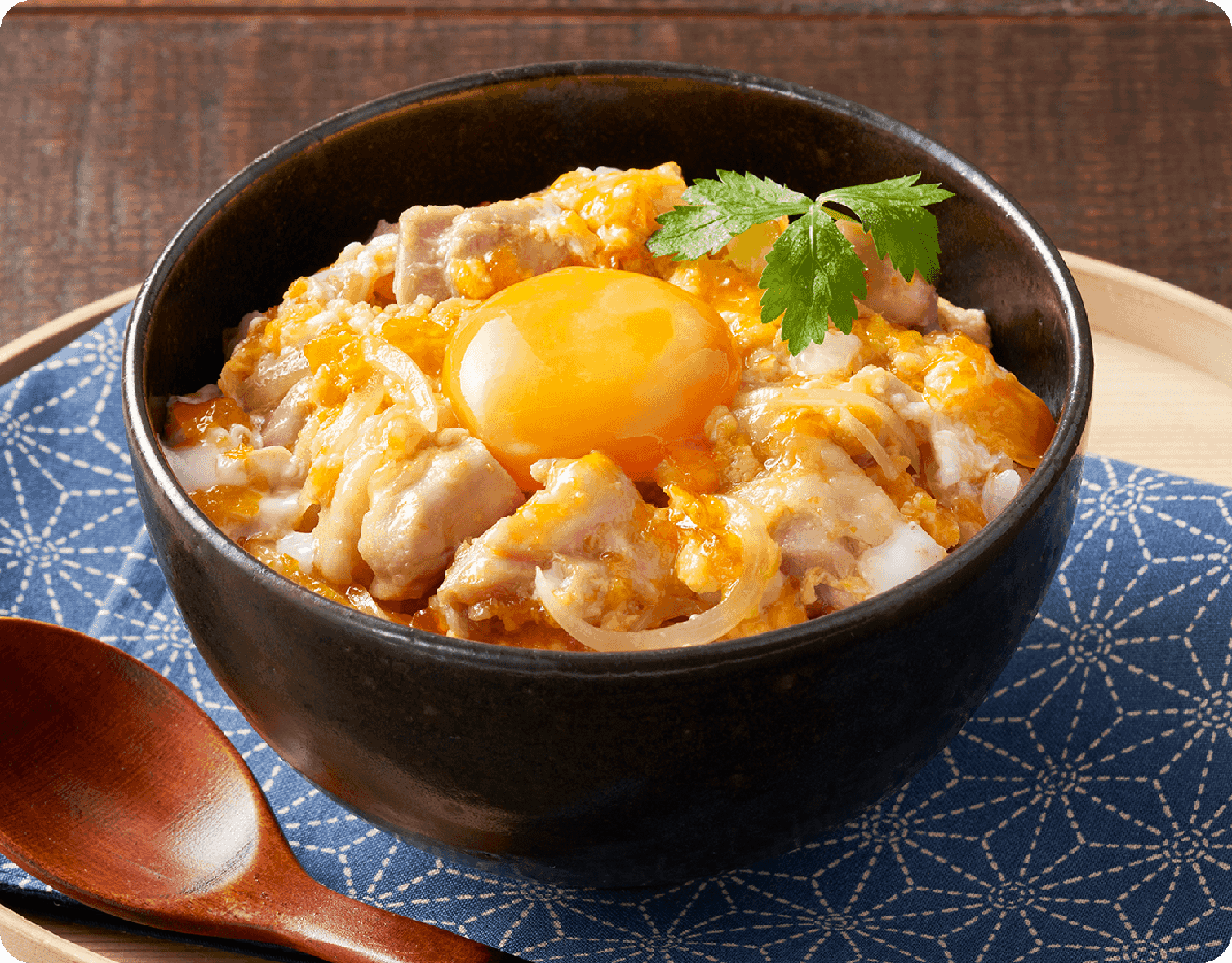 ダブルのたまごで贅沢たまらん丼